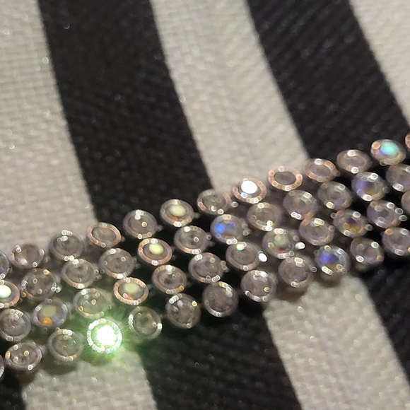 very pretty bracelet white stones and some aurora borealis stones costume jewelr - Picture 8 of 9